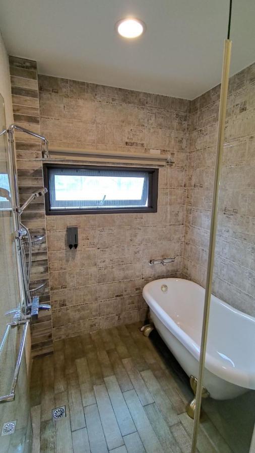 羅東夜市舒果shugo B&B 近清溝夜市 國旅卡特約店 配合手作早餐店及租車行 Lotung Kültér fotó